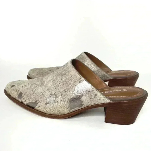 Trask Teresa Western Bovine Fur Metallic Mule Slides Size 8 - Picture 1 of 9